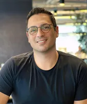 ENTREVISTA COM ANTÔNIO NETTO, ESPECIALISTA EM COMUNICAÇÃO E MARKETING EM MÍDIAS SOCIAIS