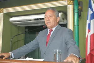 TÉO SENNA CRITICA EXCLUSÃO DENTRO DO PSDB E QUESTIONA ISOLAMENTO NA CÂMARA MUNICIPAL DE SALVADOR