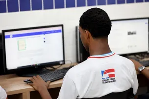 MATRÍCULA 2025 NA REDE ESTADUAL: VAGAS SÃO GARANTIDAS COM UM CLIQUE