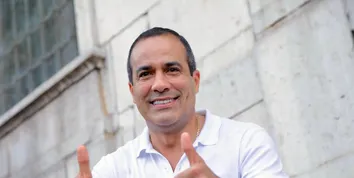 PREFEITO BRUNO REIS REVELA DESEJOS PARA SALVADOR DURANTE LAVAGEM DO BONFIM