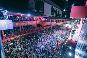 CAMAROTE PLANETA BAND OFERECE EXCELÊNCIA EM SERVIÇOS E UMA GRADE ESPECIAL DE ATRAÇÕES PARA CELEBRAR OS 40 ANOS DO AXÉ MUSIC