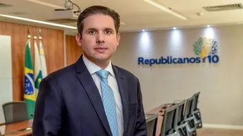 HUGO MOTTA, FAVORITO NA SUCESSÃO DA CÂMARA, QUER EVITAR PAUTAS QUE ACIRREM POLARIZAÇÃO