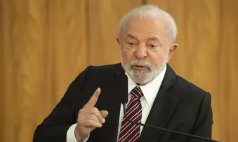 LULA SANCIONA LEI QUE PROÍBE CELULARES NAS ESCOLAS