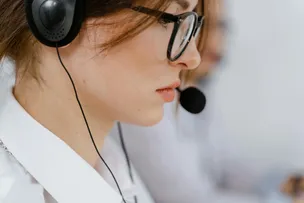 EMPRESA ABRE 300 VAGAS PARA OPERADOR DE TELEMARKETING EM SALVADOR
