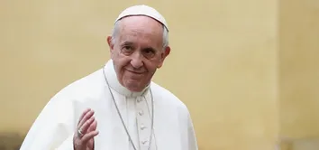 PAPA FRANCISCO ESTÁ COM INFECÇÃO POLIMICROBIANA E VATICANO DIZ QUE SITUAÇÃO CLÍNICA É 'COMPLEXA'