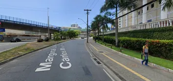CORPO DE BOMBEIROS LIBERA PARTE DA ÁREA INTERDITADA POR PRESENÇA DE GÁS NATURAL NA AV. ACM