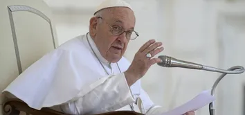 PAPA FRANCISCO ESTÁ MORRENDO E JÁ FALA EM RENUNCIAR O POSTO, DIZ SITES