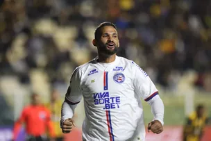 WILLIAN JOSÉ MARCA NO SEGUNDO TEMPO E BAHIA ESTRÉIA COM EMPATE FORA NA LIBERTADORES