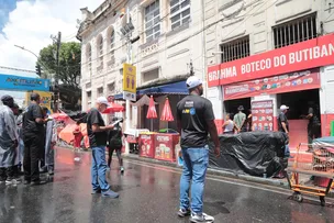 SEDUR APREENDE MAIS DE 8 MIL PEÇAS DE PUBLICIDADE IRREGULAR NO PRIMEIRO DIA DE FOLIA