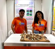 ESTUDANTES DE SERRA DO RAMALHO IMPLANTAM HORTO MEDICINAL COMO ALTERNATIVA PARA A SAÚDE