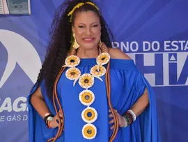 MARTA GÓES DIVULGA TEMA DO SEU CAMAROTE NO CARNAVAL 2025