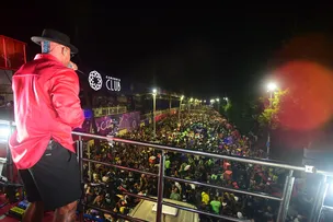 LÉO SANTANA TRAZ O PIPOCO MAIS UMA VEZ PARA A TERÇA-FEIRA DE PRÉ-CARNAVAL EM SALVADOR