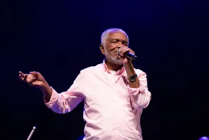 NELSON RUFINO FAZ POCKET SHOW NO SHOPPING CENTER LAPA, NA SEXTA (14)
