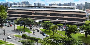 SHOPPING ITAIGARA FIRMA PARCERIA COM SEMOB EM OPERAÇÃO ESPECIAL DO BRT PARA DESFILE DOS PALHAÇOS DO RIO VERMELHO