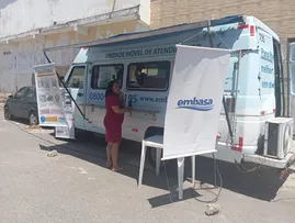 ATENDIMENTO MÓVEL DA EMBASA NO DISTRITO DE ACUPE, EM SANTO AMARO, SEGUE ATÉ SÁBADO (22)