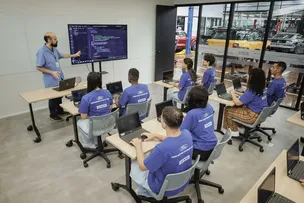FORD DISPONIBILIZA 540 VAGAS EM CURSO GRATUITO DE PROGRAMAÇÃO; SAIBA COMO SE INSCREVER