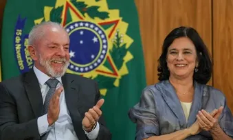 LULA DEMITE NÍSIA TRINDADE, E O PETISTA ALEXANDRE PADILHA ASSUMIRÁ A PASTA
