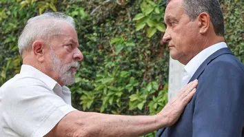 RUI COSTA EVITA FALAR SOBRE SUBSTITUTO DE PADILHA: 'SÓ LULA TEM ESSA INFORMAÇÃO'