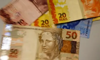 BRASILEIROS SACARAM R$ 241 MILHÕES EM VALORES A RECEBER EM DEZEMBRO