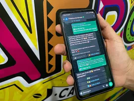 DE OLHO NO TRIO: FOLIÕES PODEM ACOMPANHAR LOCALIZAÇÃO DOS TRIOS ELÉTRICOS ATRAVÉS DO WHATSAPP