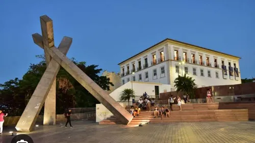 EM VIAS DE SER DESPEJADA, PREFEITURA DE SALVADOR VAI PARA NOVA SEDE. VEJA ONDE