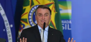 BOLSONARO LIGA RECUO DE TRUMP NO TARIFAÇO A ANISTIA QUE O BENEFICIARIA
