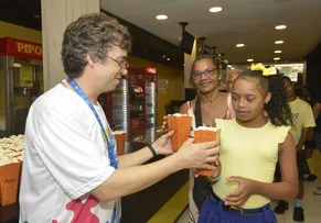 SEMPRE PROMOVE SESSÃO DE CINEMA ESPECIAL PARA CRIANÇAS COM SÍNDROME DE DOWN