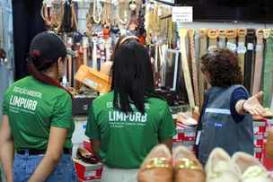 LIMPURB PROMOVE AÇÃO DE CONSCIENTIZAÇÃO EM PERIPERI PARA DESCARTE CORRETO DE RESÍDUOS