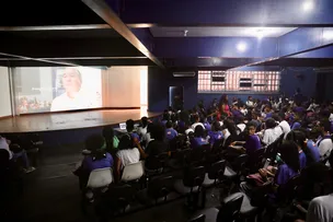 ESCOLAS ESTADUAIS PARTICIPAM DE SESSÃO DE CINEMA EM COMEMORAÇÃO AO ANIVERSÁRIO DE SALVADOR