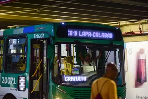 LINHA GRATUITA LAPA-CALABAR TRANSPORTA MAIS DE 318 MIL FOLIÕES DURANTE OS QUATRO PRIMEIROS DIAS DE CARNAVAL