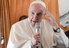 PAPA FRANCISCO APRESENTA MELHORA GRADUAL; QUADRO DE SAÚDE SEGUE ESTÁVEL