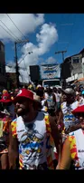 NONATO SANSKEY E RODA DE SAMBA MUCUM’G ARRASTARAM UMA MULTIDÃO NO CARNAVAL 2025