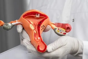 NO MÊS DA VISIBILIDADE PARA A ENDOMETRIOSE ESPECIALISTA FALA SOBRE AVANÇOS MÉDICOS NO TRATAMENTO DA DOENÇA      