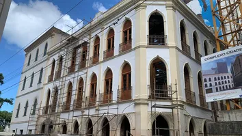OBRAS DA ESCOLA DE MÚSICA E ARTES E DA SALA DE ESPETÁCULOS LETIERES LEITE JÁ ESTÃO 60% CONCLUÍDAS
