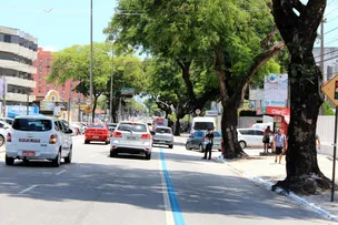 LIBERAÇÃO DE FAIXAS DE ÔNIBUS RETROCEDE MOBILIDADE URBANA EM JOÃO PESSOA