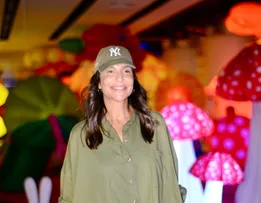 IVETE SANGALO VISITA EXPOSIÇÃO INTERATIVA COM INFLÁVEIS E PISCINA DE BOLINHAS GIGANTES EM SALVADOR