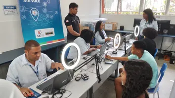 SAC OFERECE SERVIÇO DA NOVA CARTEIRA DE IDENTIDADE NACIONAL (CIN) EM TRÊS ESCOLAS ESTADUAIS
