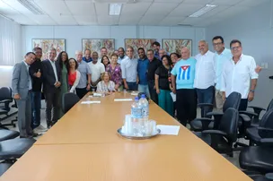 TENDÊNCIAS DO PT MANIFESTAM COMPROMISSO COM DEMOCRACIA INTERNA