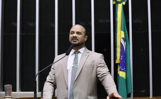 DEPUTADO VOTA FAVORÁVEL A CRIAÇÃO DE SUBCOMISSÃO PARA FISCALIZAR A APLICAÇÃO DA LEI ORGÂNICA DA PM E BM
