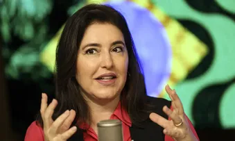 VERBAS PARA BOLSA FAMÍLIA E PÉ-DE-MEIA ESTÃO GARANTIDAS, DIZ MINISTRA
