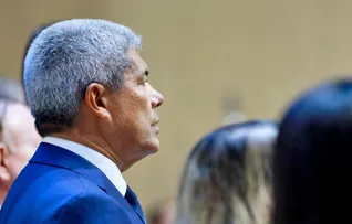JERÔNIMO MANIFESTA IMPACIÊNCIA COM ATRASO NA NOVA RODOVIÁRIA DE SALVADOR