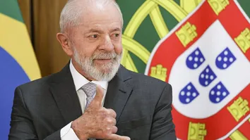 LULA DEVE CONCLUIR REFORMA MINISTERIAL APÓS VIAGEM À ÁSIA