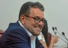 PREFEITO DE MADRE DE DEUS EXONERA COMISSIONADOS, MAS MANTÉM CARGOS ESTRATÉGICOS