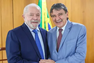 MINISTRO DE LULA INDICA TRÊS POSSÍVEIS NOMES DO PT PARA CORRIDA PRESIDENCIAL