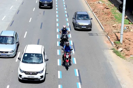 MOTOCICLISTAS APROVAM PRIMEIRA MOTOFAIXA DE SALVADOR, IMPLANTADA NA AVENIDA BONOCÔ