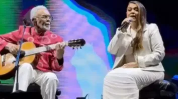 PRETA GIL APARECE DE SURPRESA EM UM SHOW DE GILBERTO GIL, SEU PAI, E EMOCIONA O PÚBLICO