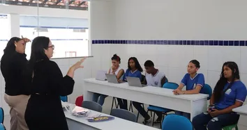 CONSTRUÇÃO COLETIVA PELA PAZ MARCA AÇÕES NAS ESCOLAS DA REDE ESTADUAL PARA COMBATE AO BULLYING