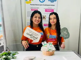 JOVENS CIENTISTAS DA BAHIA CRIAM POMADA PARA TRATAMENTO VETERINÁRIO À BASE DE MANDIOCA