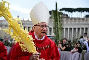 APÓS MORTE DE FRANCISCO, CARDEAL ITALIANO É FAVORITO PARA LIDERAR IGREJA CATÓLICA