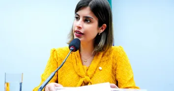 TABATA AMARAL CONDUZIR COMISSÃO DO NOVO PLANO NACIONAL DE EDUCAÇÃO